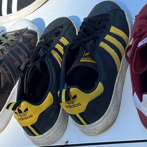 Adidas Black and Yellow La Marque